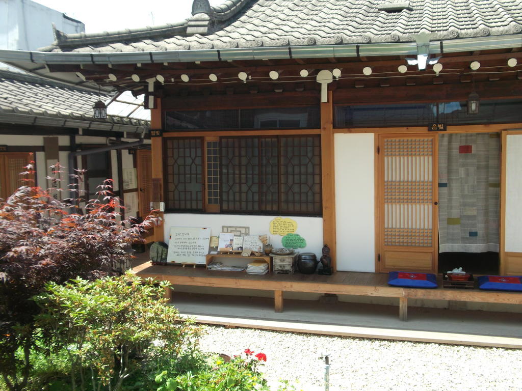 Hotel Dukmanjae à Jeonju Extérieur photo