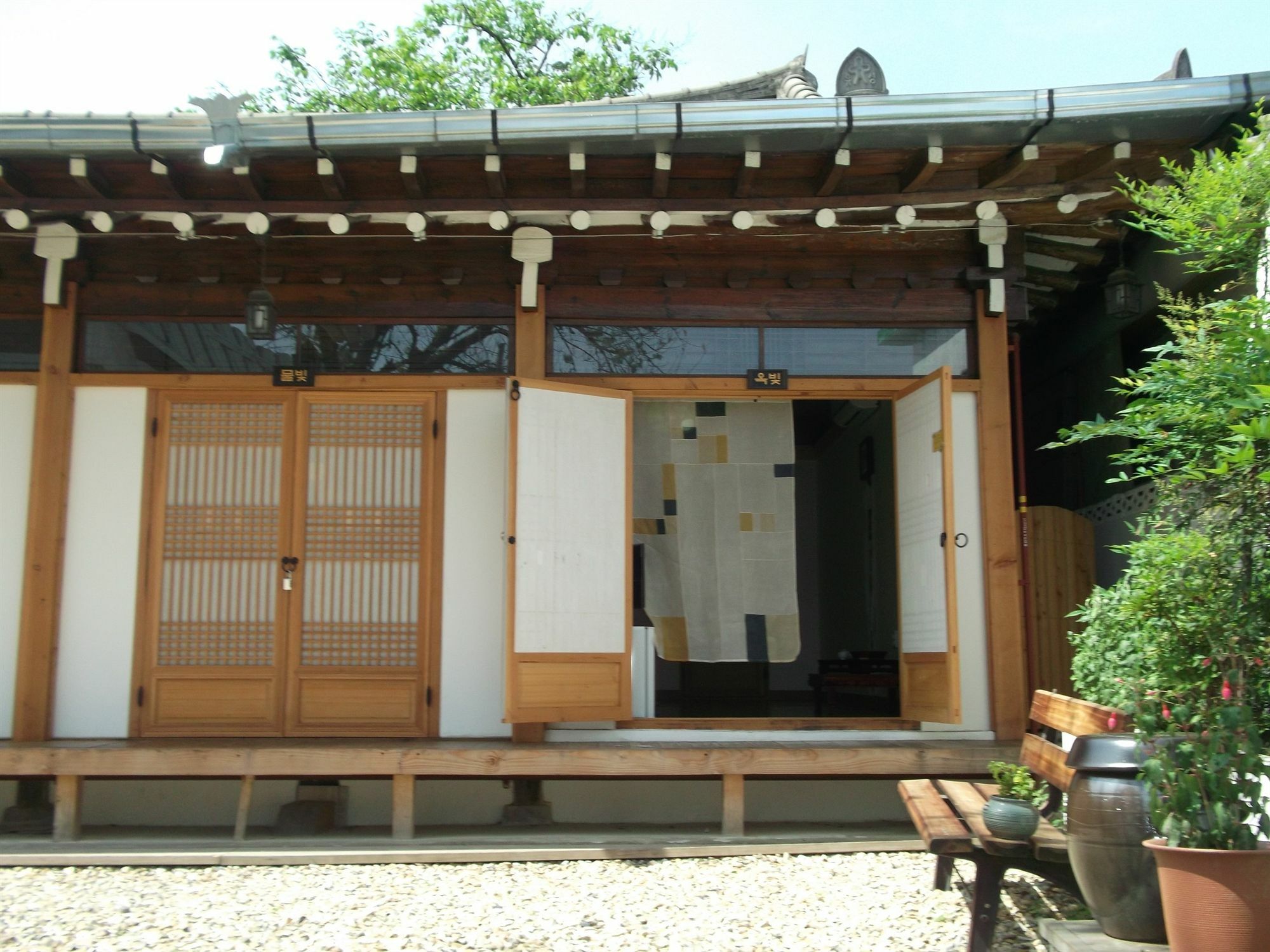 Hotel Dukmanjae à Jeonju Extérieur photo
