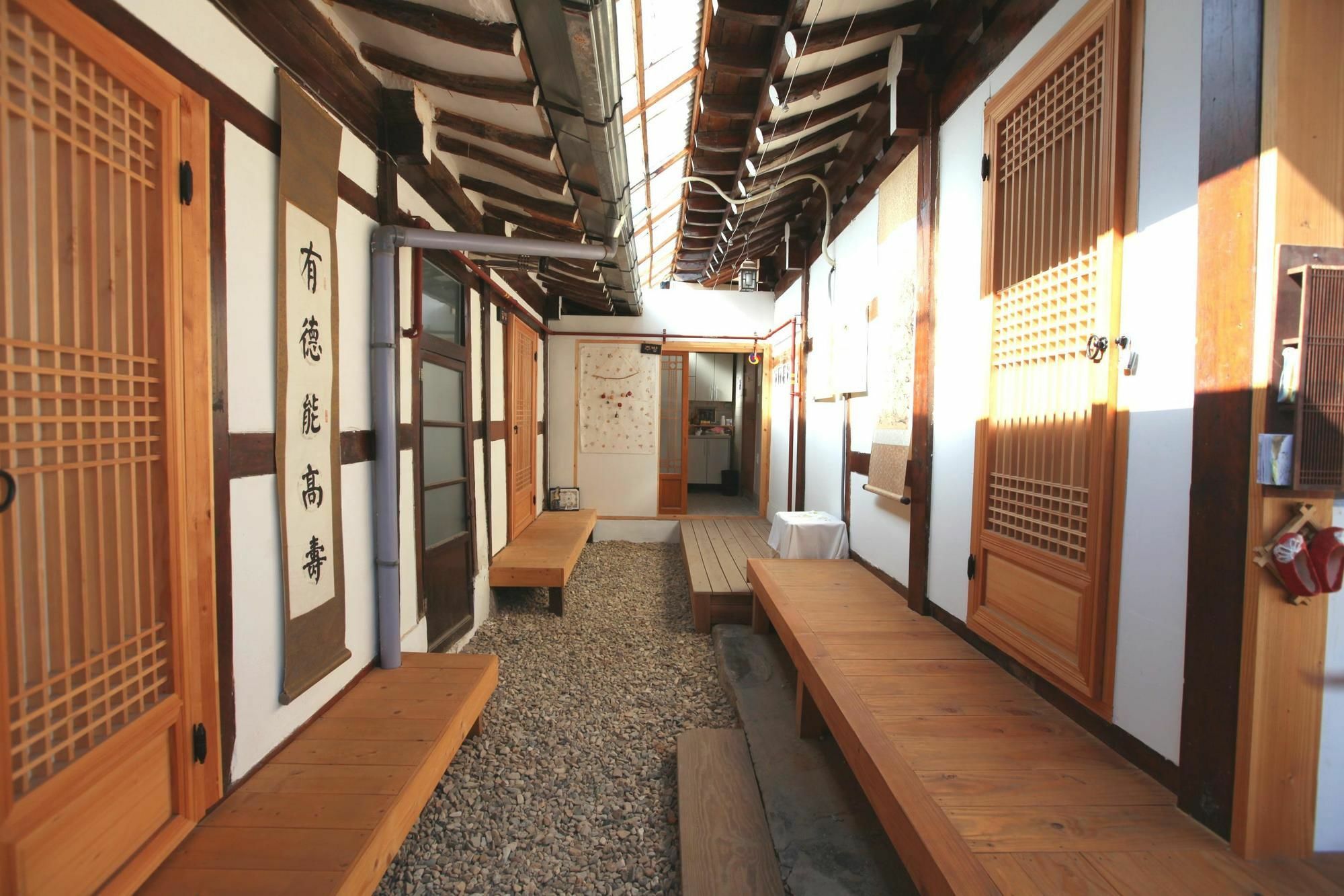 Hotel Dukmanjae à Jeonju Extérieur photo