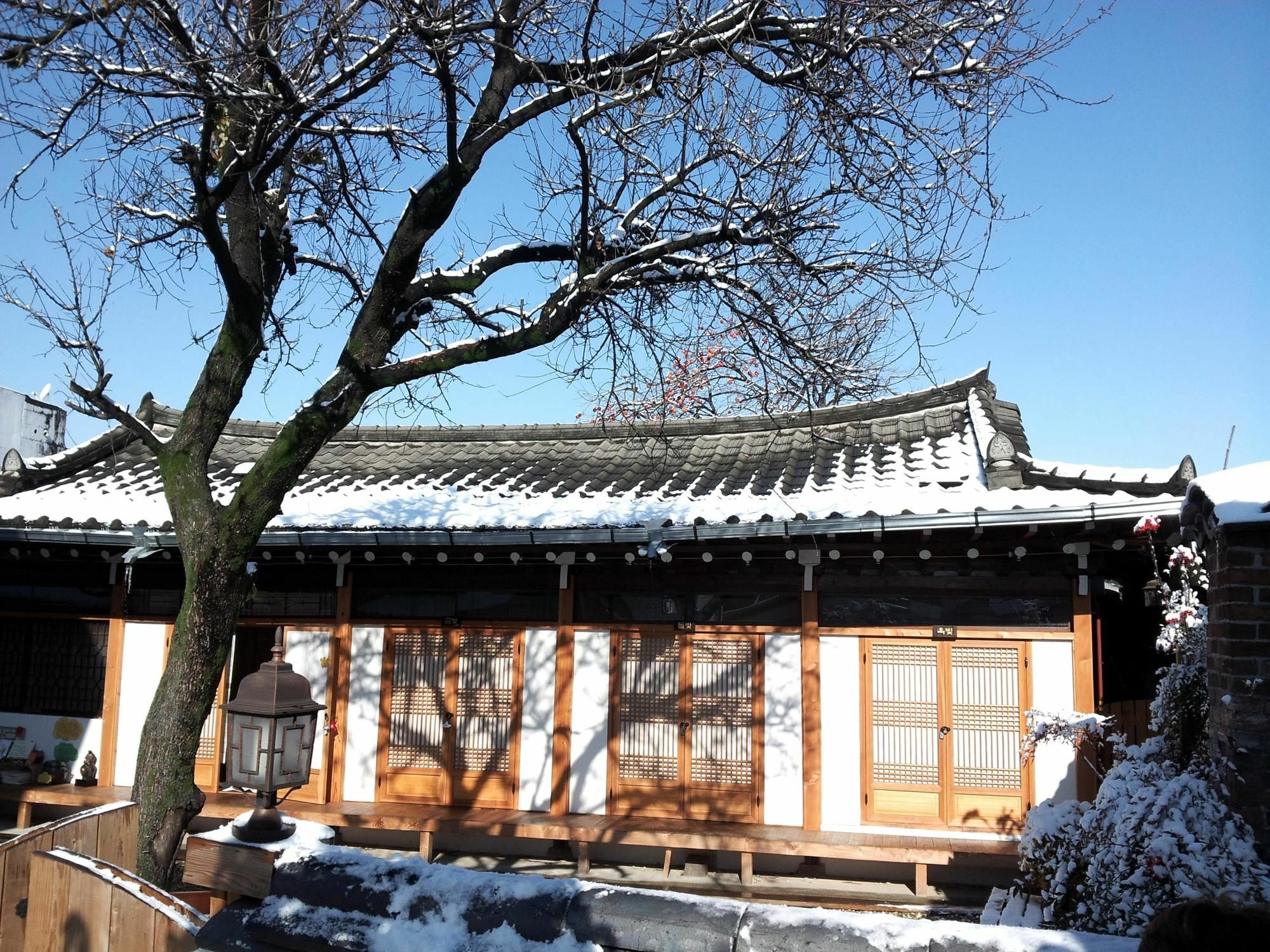 Hotel Dukmanjae à Jeonju Extérieur photo