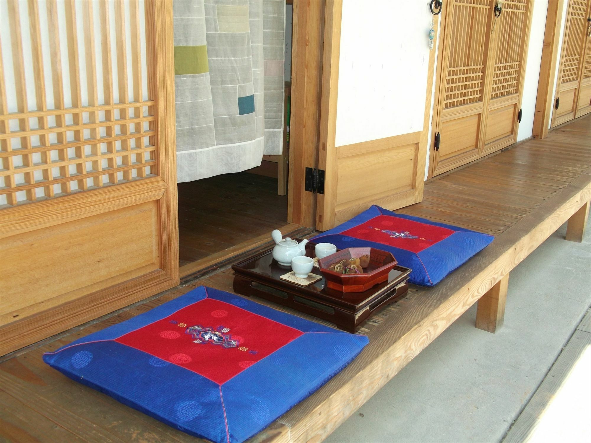 Hotel Dukmanjae à Jeonju Extérieur photo